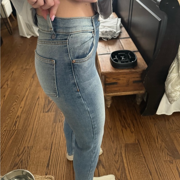 COPY - Revice Denim Jeans - Picture 4 of 5